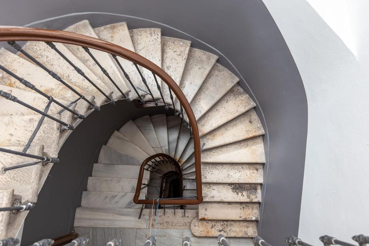 Renovated Apartment At The Heart Of Istanbul With Huge Terrace エクステリア 写真